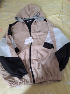 （分類：）位於 。 由 dadachen2009 提交（商品編號 1427540317，圖片 1）。簡介： 。