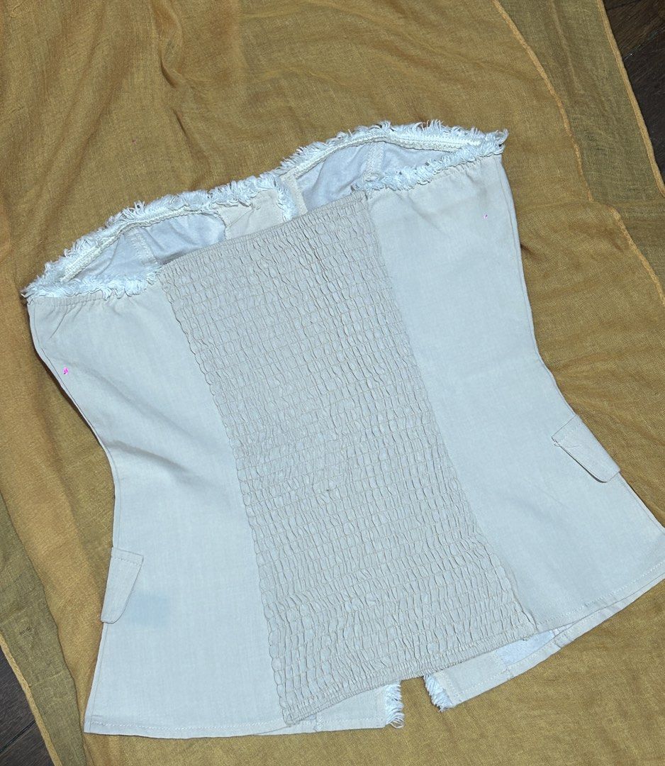 Cider Tube Top with buttons (Category: Others Tops) located in Manila. Submitted by brbjuuling (Listing ID 1427576405, Image 2). Description: .
