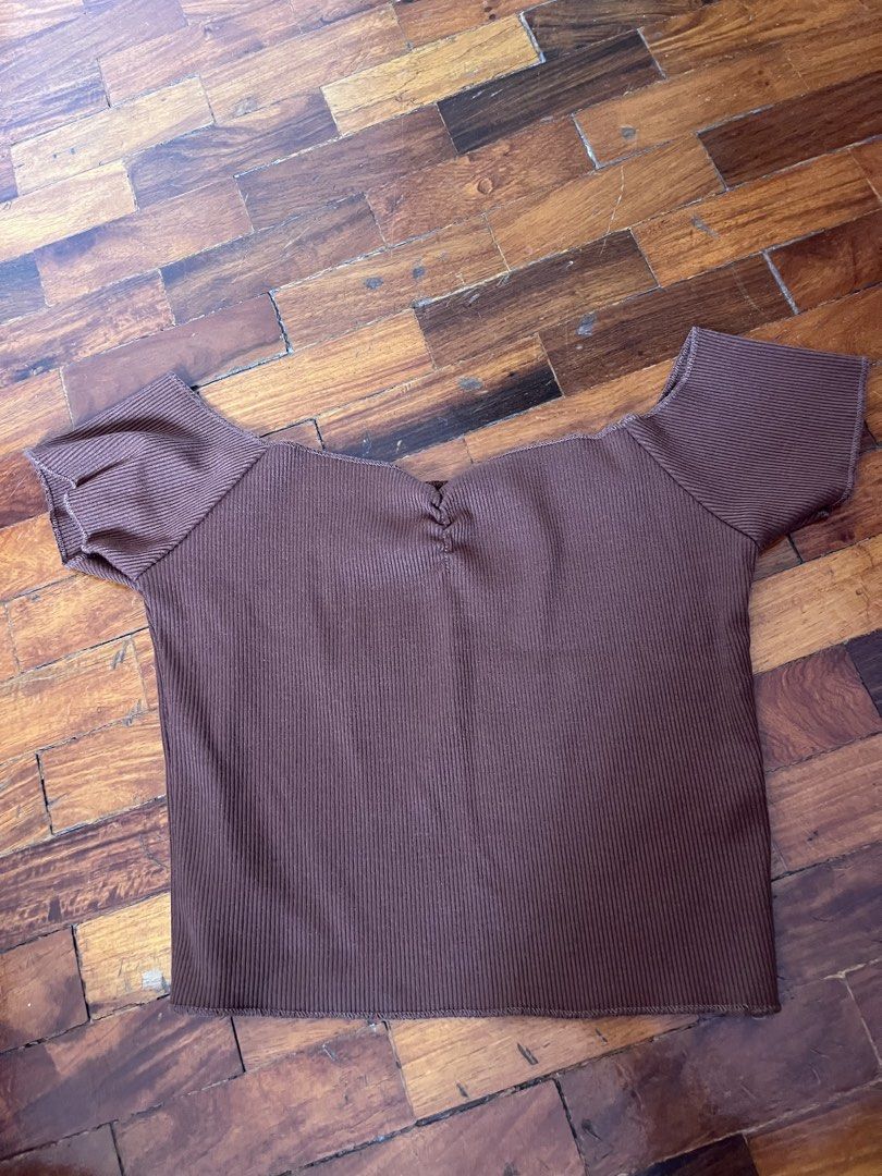 Cotton On Ribbed Off-Shoulder Top (Category: Blouses) located in Muntinlupa City. Submitted by ysabeb (Listing ID 1427560889, Image 1). Description: .