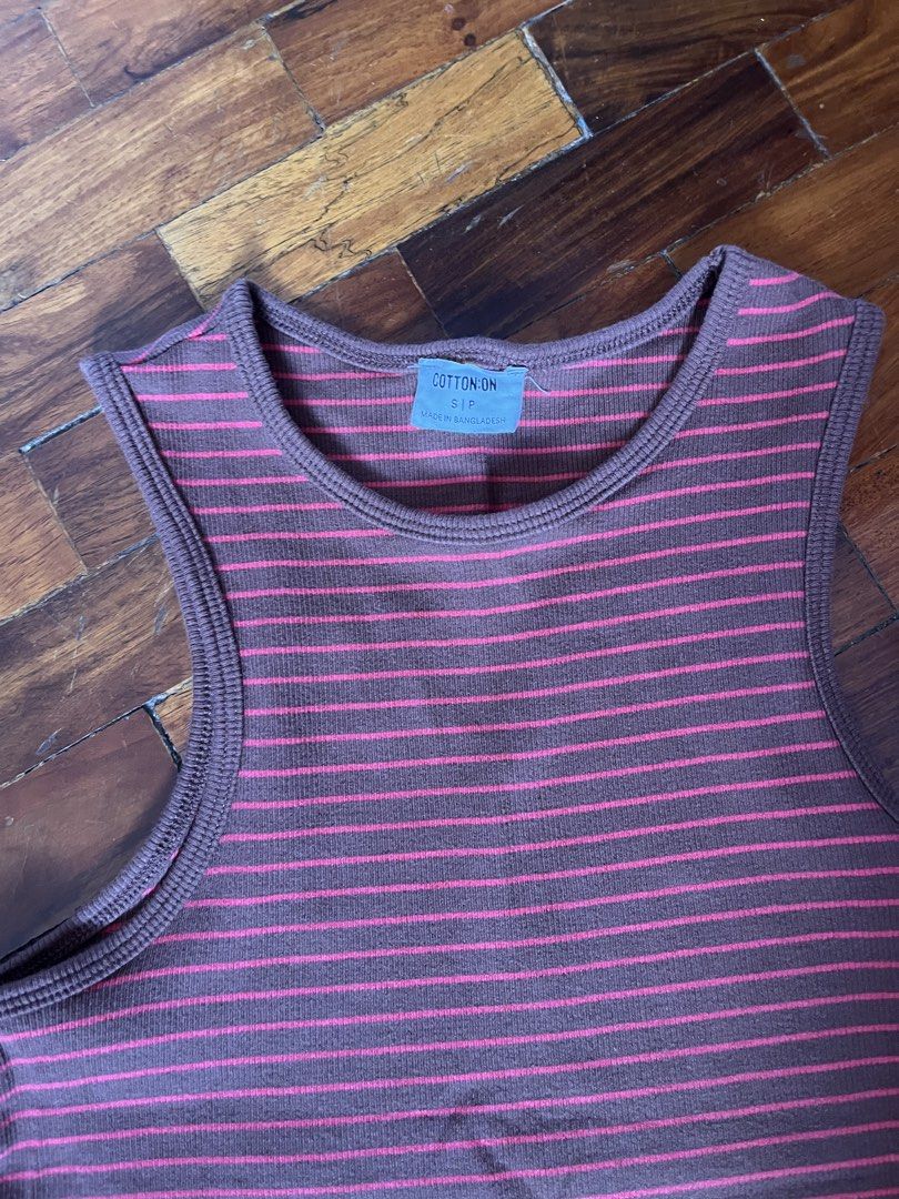 Cotton On Striped Tank Top (Category: Sleeveless) located in Muntinlupa City. Submitted by ysabeb (Listing ID 1427557803, Image 2). Description: brown-pink tank top .