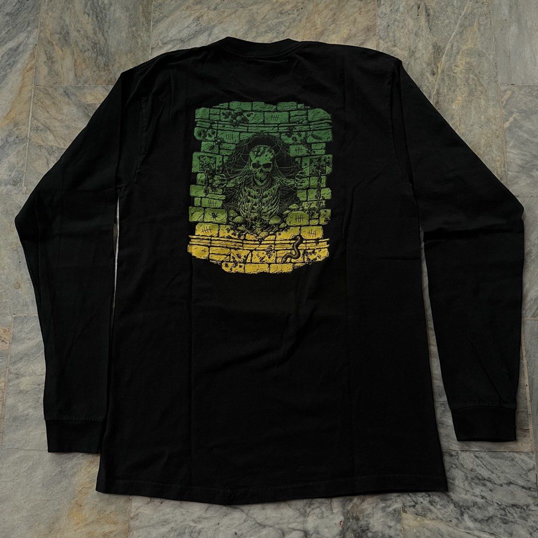 Creature Skateboards Long Sleeve Shirt (Category: Tshirts & Polo Shirts ) located in Iloilo. Submitted by venerable_supply (Listing ID 1427596447, Image 3). Description: Medium size Excellent condition Meetup Iloilo City Can ship nationwide.