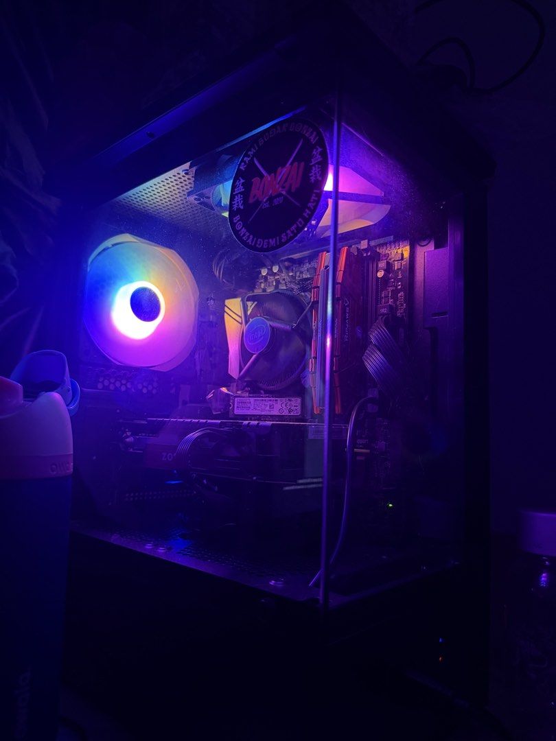 Custom Gaming PC - RGB Lighting413278598899312640