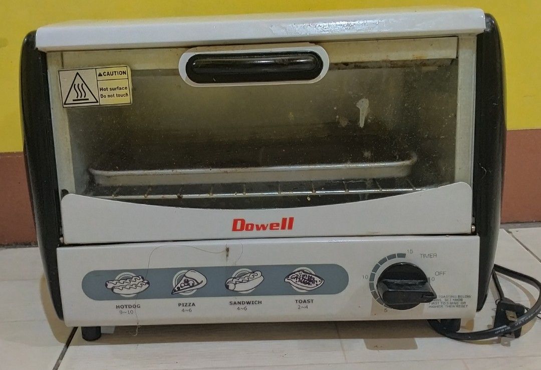 Dowell Toaster Oven (Category: Ovens & Toasters) located in San Pedro. Submitted by joseph.dejesus2682 (Listing ID 1427583258, Image 1). Description: minsan lang nagamit at hindi ginagamit...selling 400 d kasama shipment... negotiable pa ito.