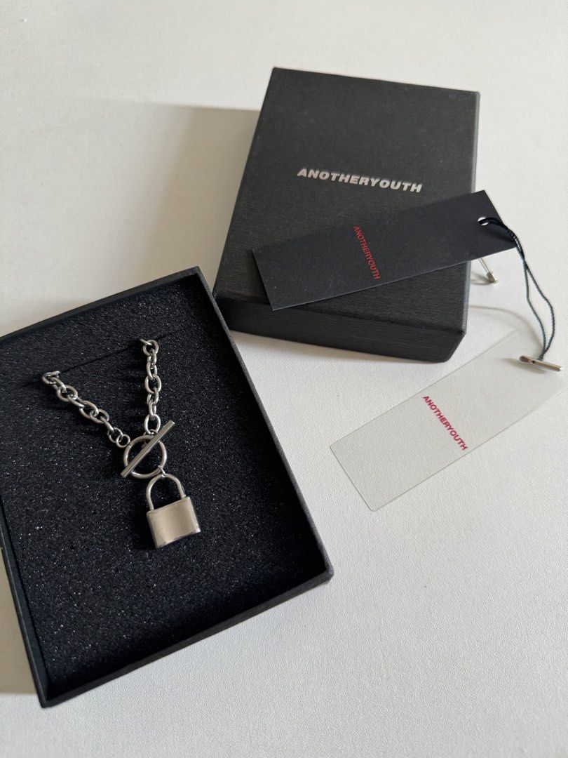 ENHYPEN - Jake Necklace (Category: Necklaces) located in Mandaluyong City. Submitted by rxstudio (Listing ID 1427511496, Image 2). Description: ENHYPEN - Jake Necklace Brand: Another Youth - waterproof - no fading - hypoallergenic material: stainless steel length: 40 cm weight: 25 g.