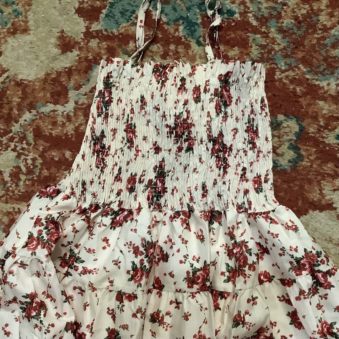 Floral Sundress with Lace Bow (Category: Dresses) located in Cabanatuan. Submitted by chieezyx (Listing ID 1427557343, Image 2). Description: .
