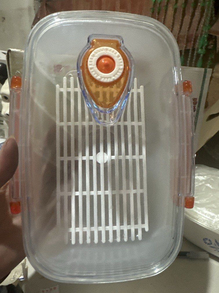 Fresh airtight container (Category: Food Organization & Storage) located in Antipolo. Submitted by queens.collections (Listing ID 1427537771, Image 1). Description: Kl192612x.