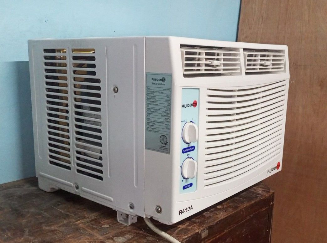 Fujidenzo Aircon .6hp INVERTER GRADE, TV & Home Appliances, Air ...