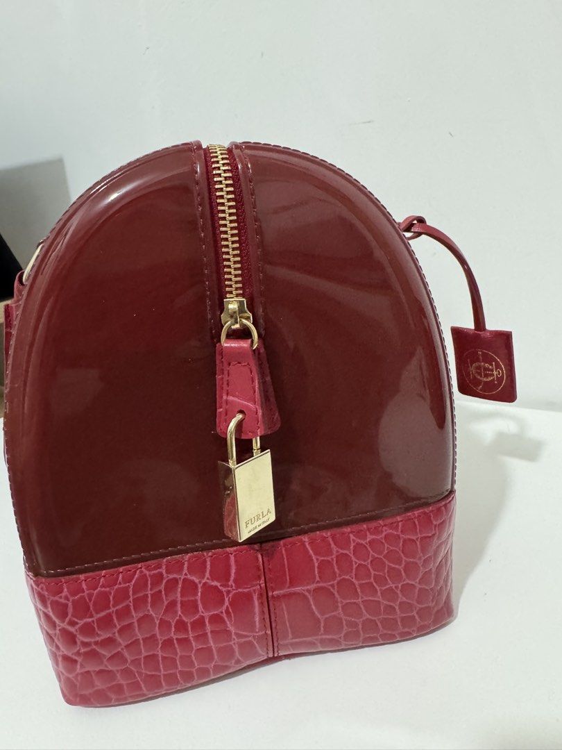 Furla Dome Jelly Hand Bag (Category: Luxury Bags & Wallets) located in Bulacan. Submitted by everythinggood26 (Listing ID 1427596659, Image 2). Description: .