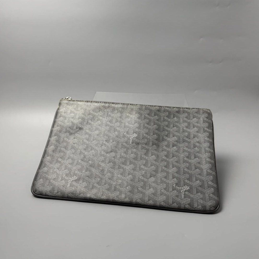 Goyard Senat Pouch (Category: Luxury Bags & Wallets) located in Quezon City. Submitted by lexi.cloud (Listing ID 1427638405, Image 1). Description: .