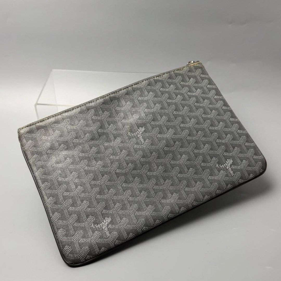 Goyard Senat Pouch (Category: Luxury Bags & Wallets) located in Quezon City. Submitted by lexi.cloud (Listing ID 1427638405, Image 2). Description: .