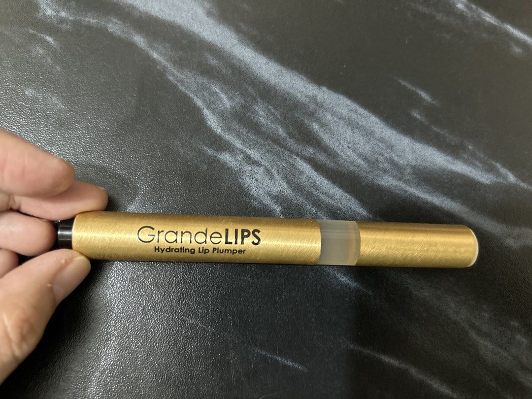 GrandeLIPS Hydrating Lip Plumper (Category: Makeup) located in Valenzuela. Submitted by jamcolecciones (Listing ID 1427605234, Image 1). Description: Never used! .