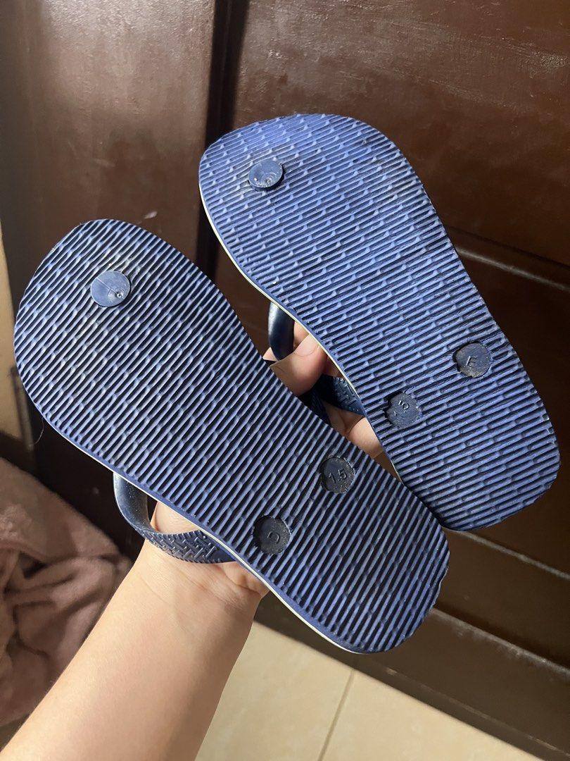 Havaianas Navy Blue Flip-flops Size 31-32 (Category: Babies & Kids Fashion) located in Cabanatuan. Submitted by ibyoukhan (Listing ID 1427634479, Image 2). Description: Original havs kids.