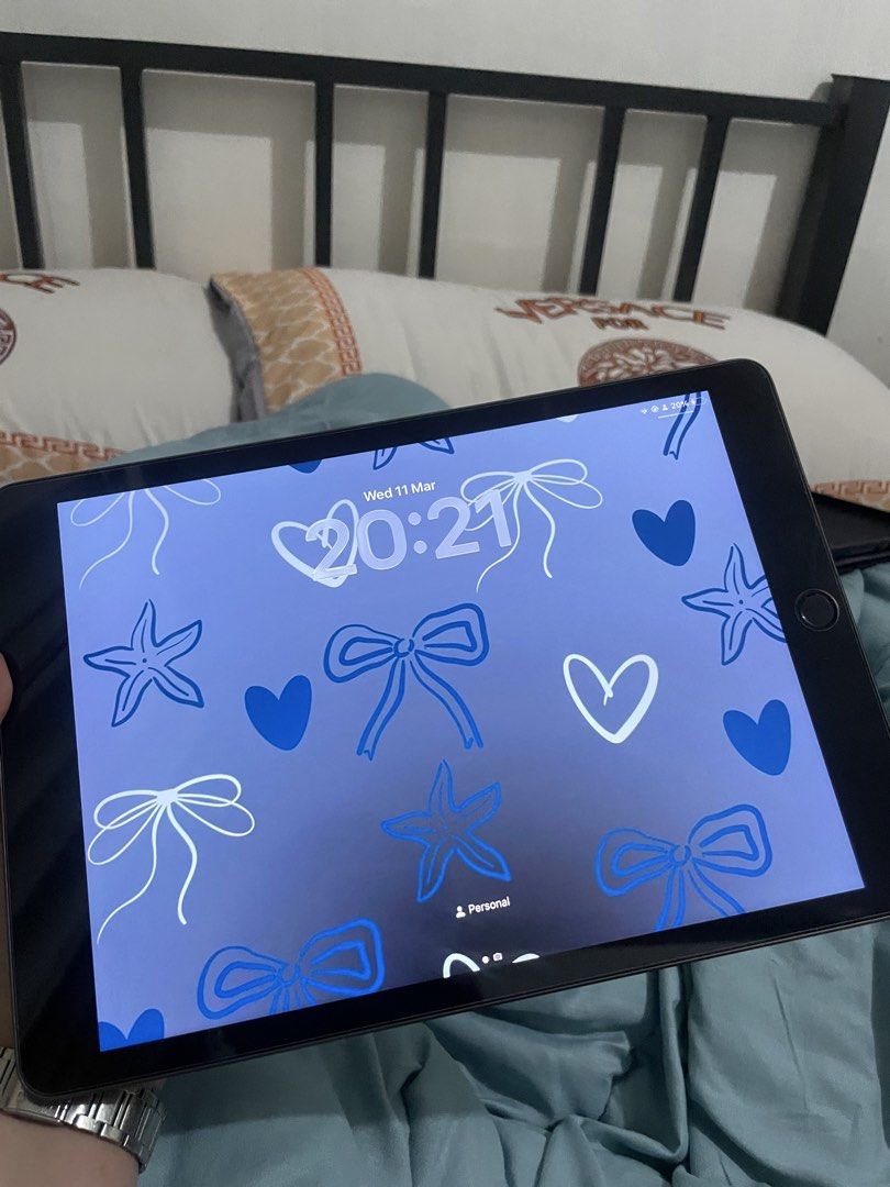 iPad 9th Gen (Category: iPad) located in Bacoor. Submitted by katemortel81241 (Listing ID 1427531022, Image 3). Description: Good as new, no scratches, no dents. iPadOS 26.3.1 (a).