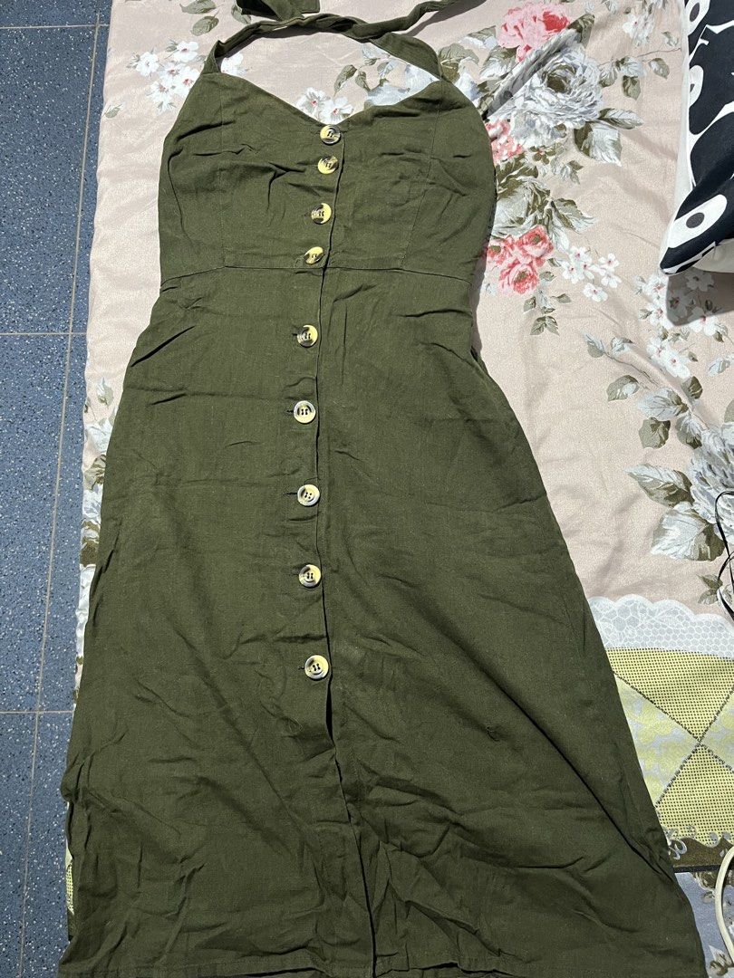 Japna Olive Green Halter Midi Dress, Women's Fashion, Dresses & Sets, Dresses on Carousell Japna Olive Green Halter Midi Dress, Women's Fashion, Dresses & Sets, Dresses on Carousell