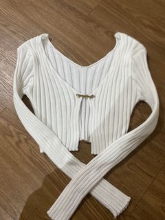 (Category: ) located in . Submitted by cesca.finds (Listing ID 1427535568, Image 1). Description: .