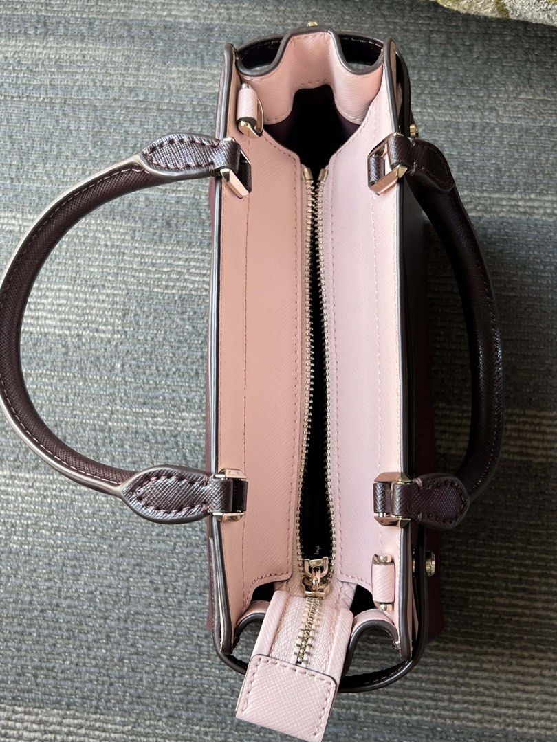 Kate Spade Bag (Category: Luxury Bags & Wallets) located in Manila. Submitted by alycheng.sidra (Listing ID 1427583027, Image 3). Description: .