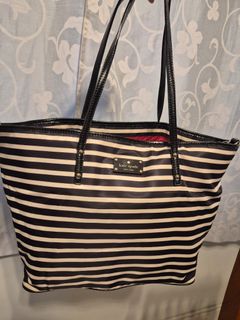 (Category: ) located in . Submitted by haze_preloved (Listing ID 1427502176, Image 1). Description: .