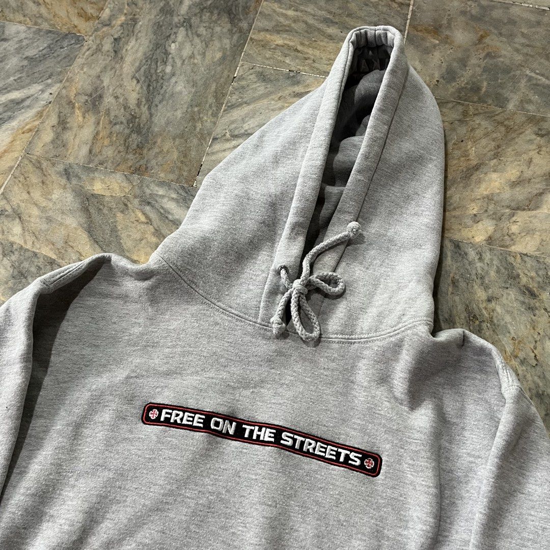 Lakai x Independent pullover hoodie (Category: Hoodies) located in Iloilo. Submitted by venerable_supply (Listing ID 1427596194, Image 2). Description: Size small, fits medium Bought at Caliz Skate Shop for ₱2,500 Worn only a few times Meetup Iloilo City Can ship nationwide.