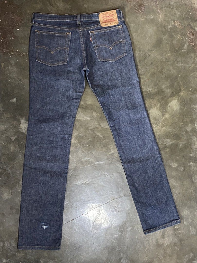 Levi's Low Rise 556 Jeans (Category: Jeans) located in Baguio. Submitted by morii1 (Listing ID 1427533557, Image 2). Description: 39 Length 29 Waist HK pair seen on buttons, minimal heel bite on hem - feel free to dm for other questions!.