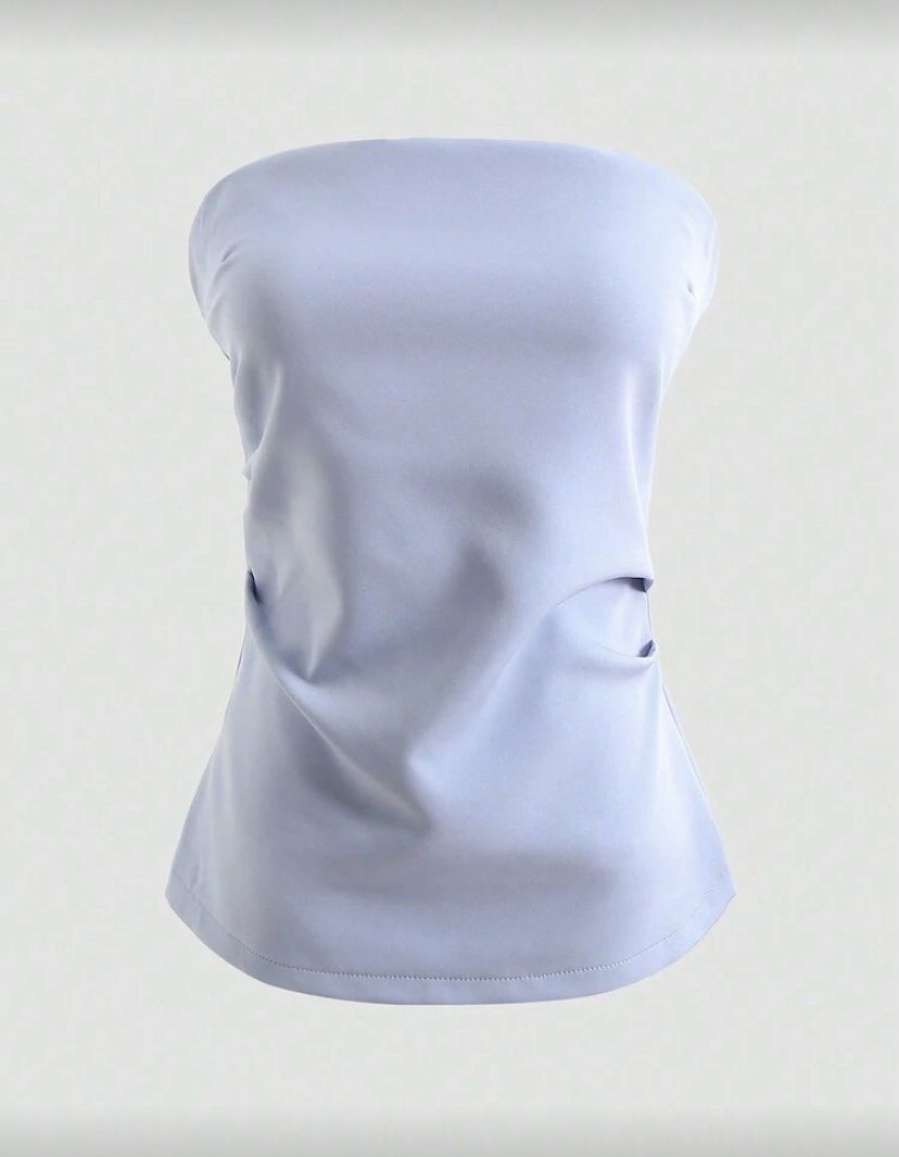 Light Blue Tube Top (Category: Others Tops) located in Lubao. Submitted by un.knowingly (Listing ID 1427599013, Image 1). Description: RFS: decluttering.