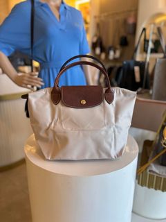 (Category: ) located in . Submitted by GRESTORE (Listing ID 1427606382, Image 1). Description: .