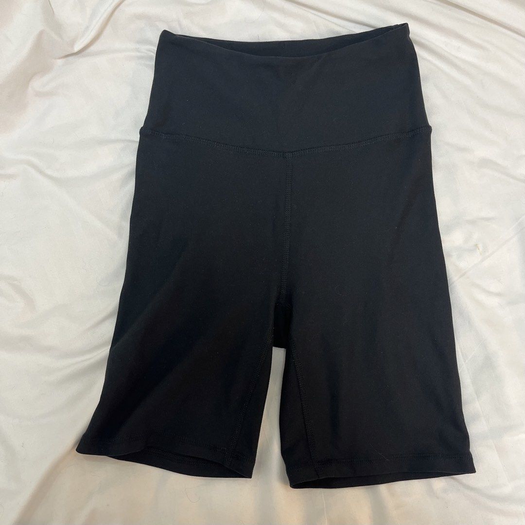 Lotus Black Cycling Workout Shorts (Category: Activewear) located in Caloocan City. Submitted by stargy4l (Listing ID 1427531027, Image 1). Description: too long for my liking s-m.