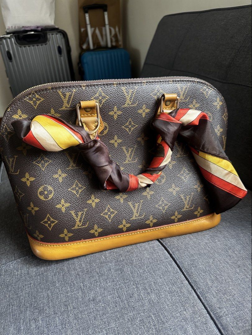 Louis Vuitton Alma PM Handbag (Category: Clutches) located in Makati City. Submitted by shebree (Listing ID 1419221237, Image 1). Description: - Authentic Louis Vuitton Alma PM handbag - with Certificate from Legitgrails Handbag details: - Iconic LV monogram - no replacement, all original hardware -Minor rub on the handle (normal signs of use) -no visible watermarks -personal use. Pls manage your expectations -slightly negotiable *Wallet already 