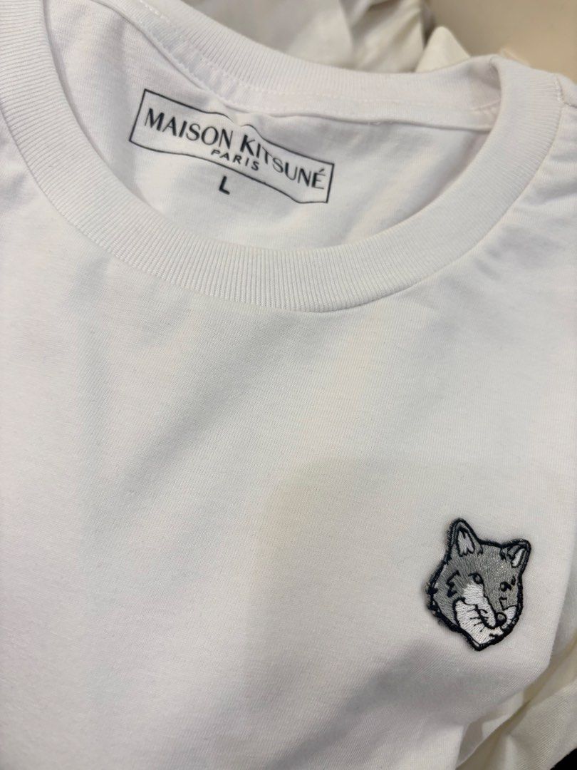 Maison Kitsune Fox Head T-shirt (Category: Tshirts & Polo Shirts ) located in Quezon City. Submitted by theoddyeti (Listing ID 1427536459, Image 3). Description: Brandnew Maison Kitsune shirt.