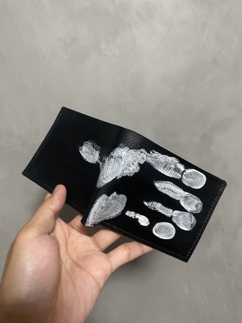 Maison Margiela Inspired Handprint Wallet (Category: Wallets & Card Holders) located in Manila. Submitted by jeyoff (Listing ID 1427619515, Image 2). Description: Unique hand-painted wallet inspired by Maison Margiela’s iconic handprint design. Each piece is DIY and one-of-a-kind — no two will look exactly the same. This is NOT an authentic Maison Margiela product. only inspired design..