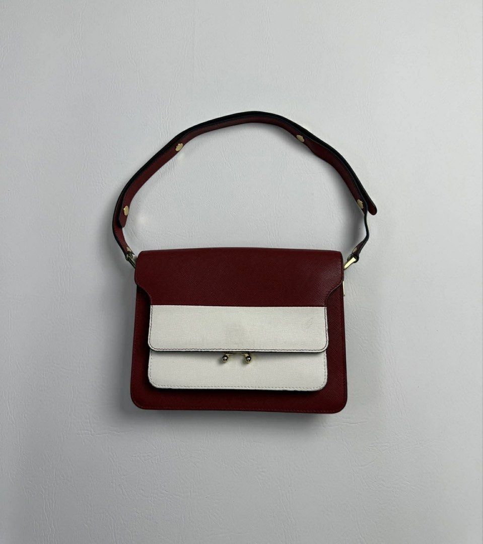 MARNI TRUNK LEATHER CROSSBODY BAG (Category: Luxury Bags & Wallets) located in Guagua. Submitted by sweetboyy (Listing ID 1427562087, Image 1). Description: MARNI TRUNK LEATHER CROSSBODY BAG.