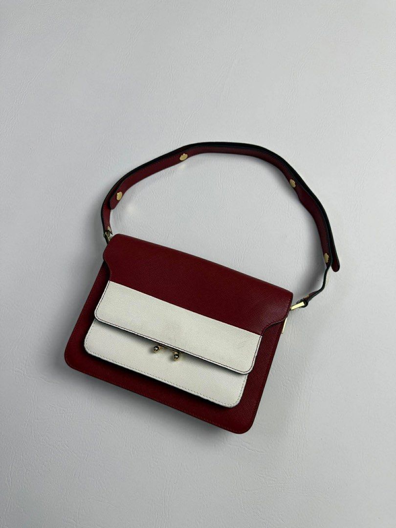 MARNI TRUNK LEATHER CROSSBODY BAG (Category: Luxury Bags & Wallets) located in Guagua. Submitted by sweetboyy (Listing ID 1427562087, Image 3). Description: MARNI TRUNK LEATHER CROSSBODY BAG.