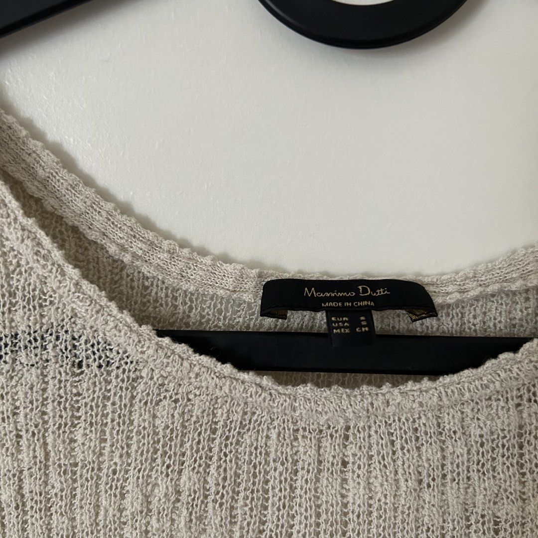 Massimo Dutti Knit Top (Category: Sleeveless) located in Quezon City. Submitted by p0lingkit (Listing ID 1427588776, Image 3). Description: Rfs: decluttering No other issues! Good as new Very comfy and airy Helping tags: H&M Mango Zara Uniqlo.