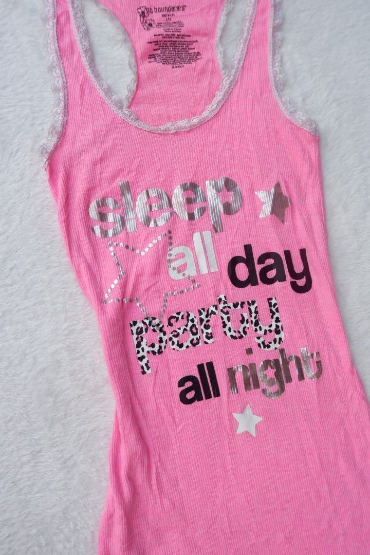 No Boundaries Pink Tank Top XS (Category: Sleeveless) located in Quezon City. Submitted by kiseru (Listing ID 1427591490, Image 3). Description: no flaws.