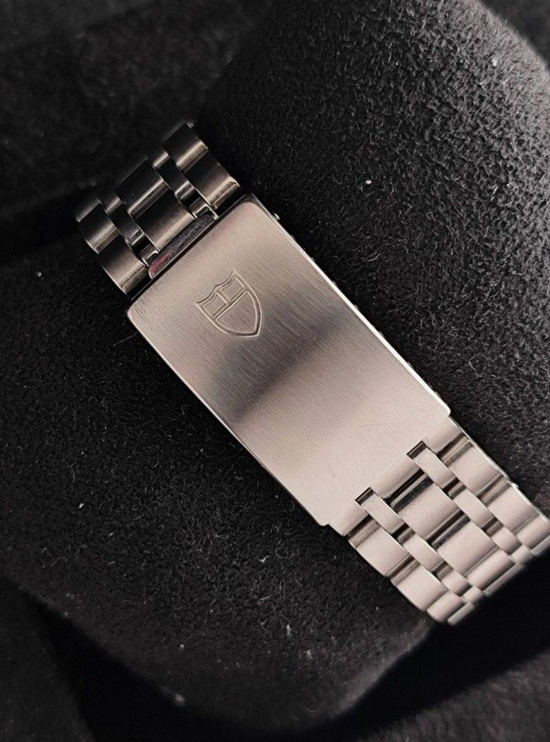 Original Tudor Monarch (Category: Luxury Watches) located in San Juan City. Submitted by exclusivelyours (Listing ID 1427519082, Image 2). Description: Tudor Monarch 34mm All steel Ref 15633 Quartz 9/10 condition Inclusions: watch, original bracelet fit to approx 7.5" wrist and watch case *photo reference on 6.5" wrist.
