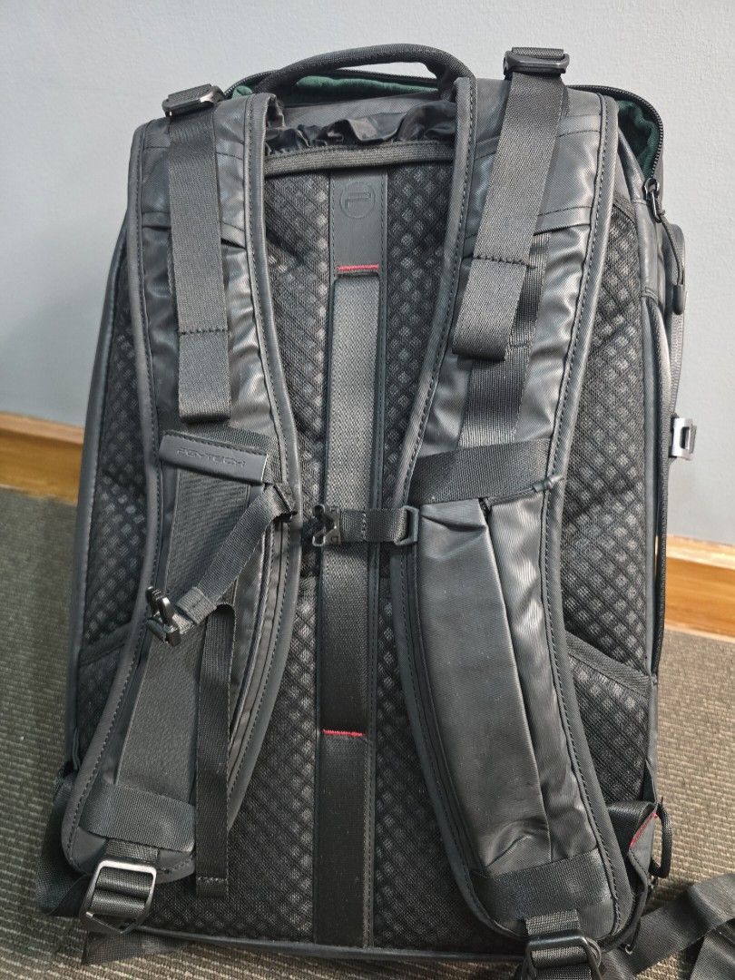PGYTECH OneMo Camera Photography Backpack 25L (Twilight Black) (Category: Camera Bags & Carriers) located in Manila. Submitted by techolo.gear (Listing ID 1302242150, Image 3). Description: Used once. Great spacious travel or camera bag. Actual photos Questions? just ask. thanks!.