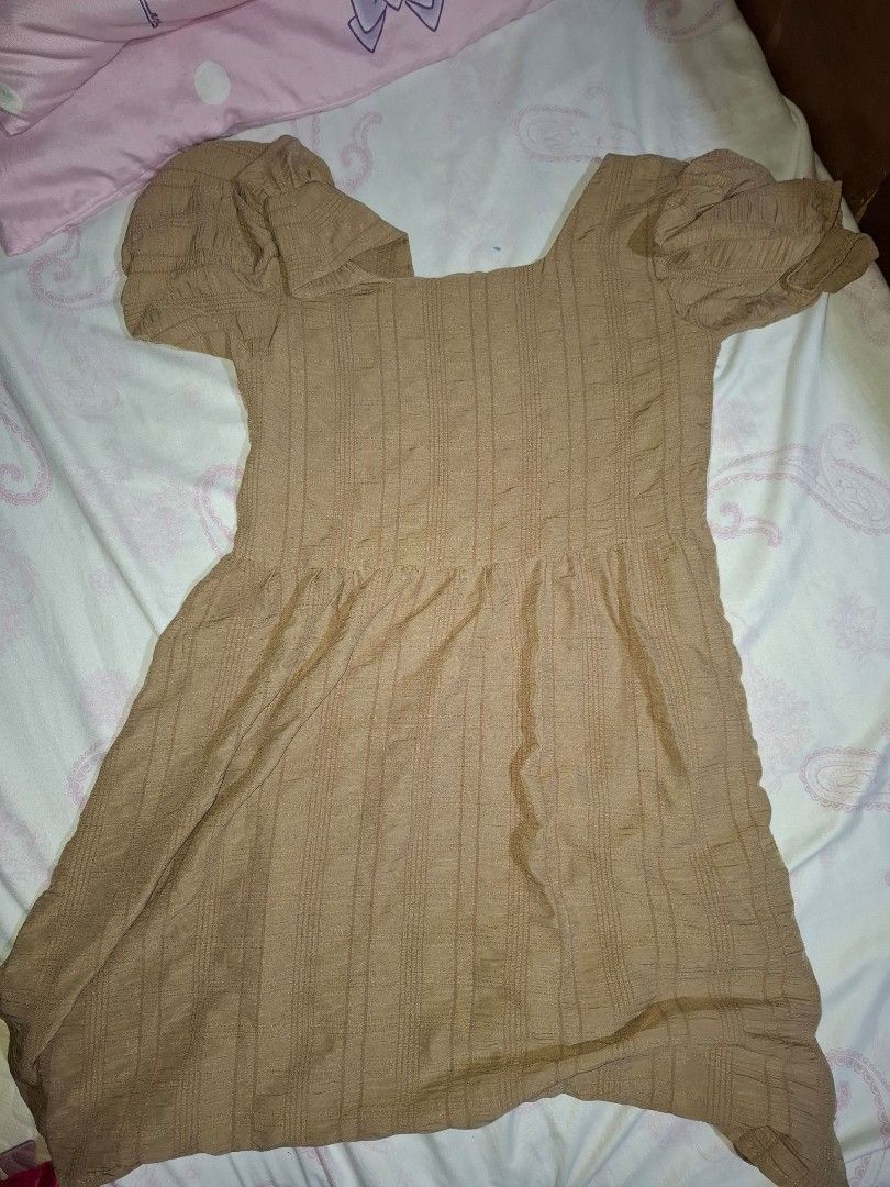 Pink and Brown Maternity Dress (Category: Dresses) located in Quezon City. Submitted by marryan_12 (Listing ID 1427610041, Image 2). Description: never nagamit kasi malaki yung size hehe.