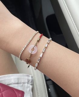 (Category: ) located in . Submitted by seektoshop (Listing ID 1427504694, Image 1). Description: .