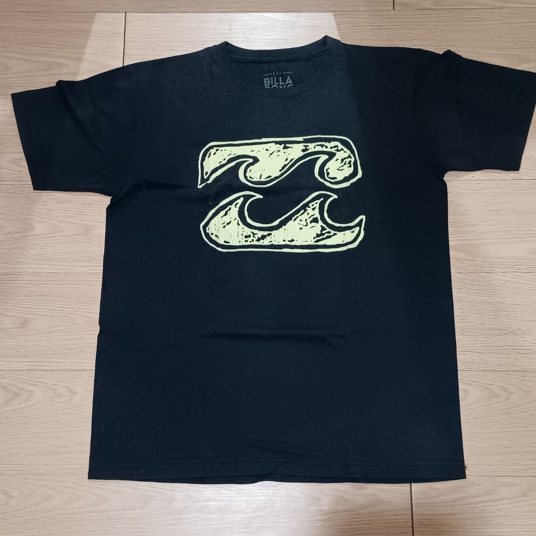 Preloved Men's Shirts (take all 4 pcs) (Category: Tshirts & Polo Shirts ) located in Taguig. Submitted by ncomn (Listing ID 1427513613, Image 3). Description: - Take all for PHP 250 (4 pcs) - Preloved shirts, please manage your expectations - Size: Large.