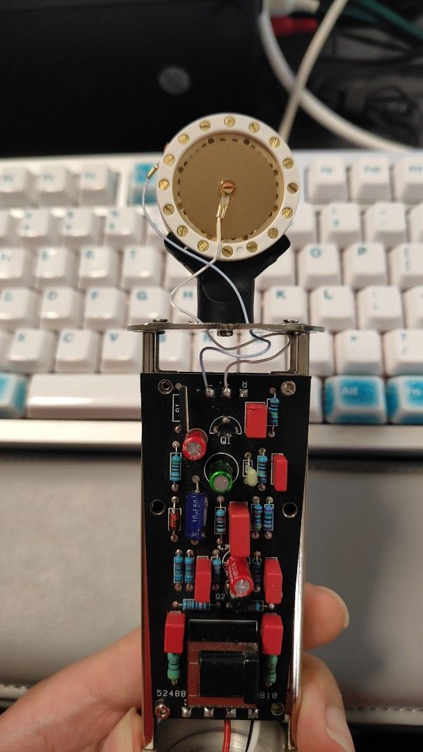 Professional Studio Microphone404266174960128004