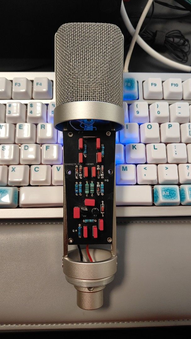 Professional Studio Microphone404266174960128003