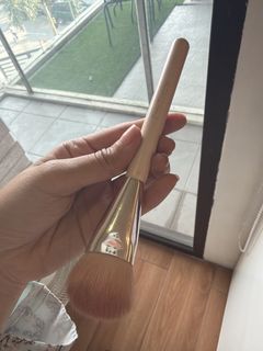 (Category: ) located in . Submitted by destashingmycloset (Listing ID 1427559639, Image 1). Description: .
