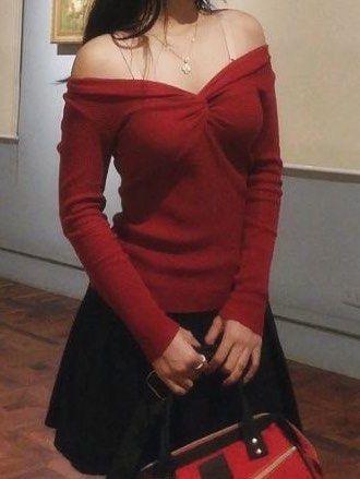 Red Knot Front Long Sleeve Top (Category: Longsleeves) located in Cabanatuan. Submitted by chieezyx (Listing ID 1427552831, Image 1). Description: Maroon can also be worn as shown.