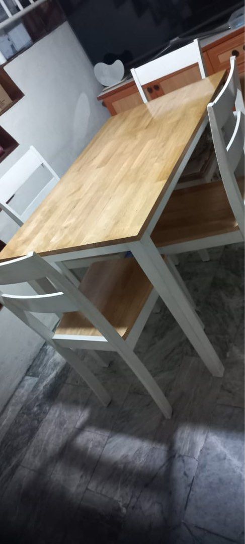 Rubber Wood Dining Table with Chairs (Category: Tables & Sets) located in Manila. Submitted by artyreal (Listing ID 1427510407, Image 1). Description: Rubberwood Overall good condition For Delivery/pick up.