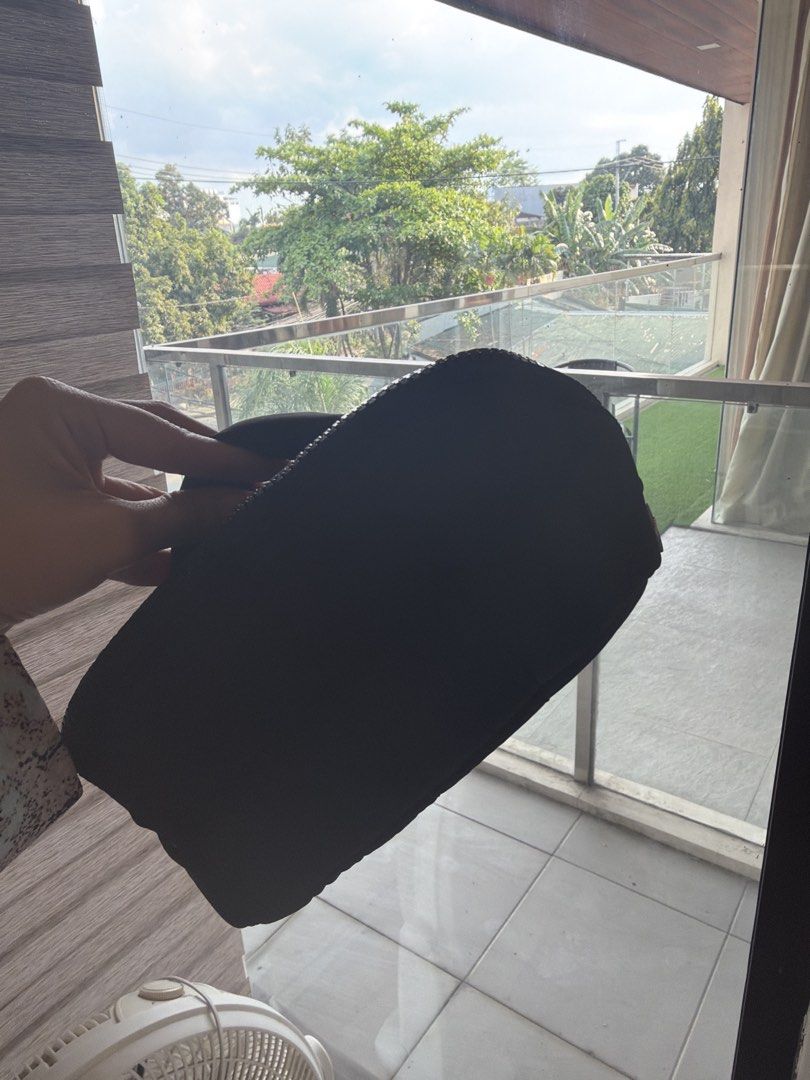 Sephora Black Quilted Cosmetic Bag (Category: Makeup) located in Quezon City. Submitted by destashingmycloset (Listing ID 1427557650, Image 3). Description: .