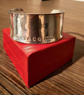 （分類：）位於 。 由 fionnguala.finn 提交（商品編號 1427587902，圖片 1）。簡介： 。