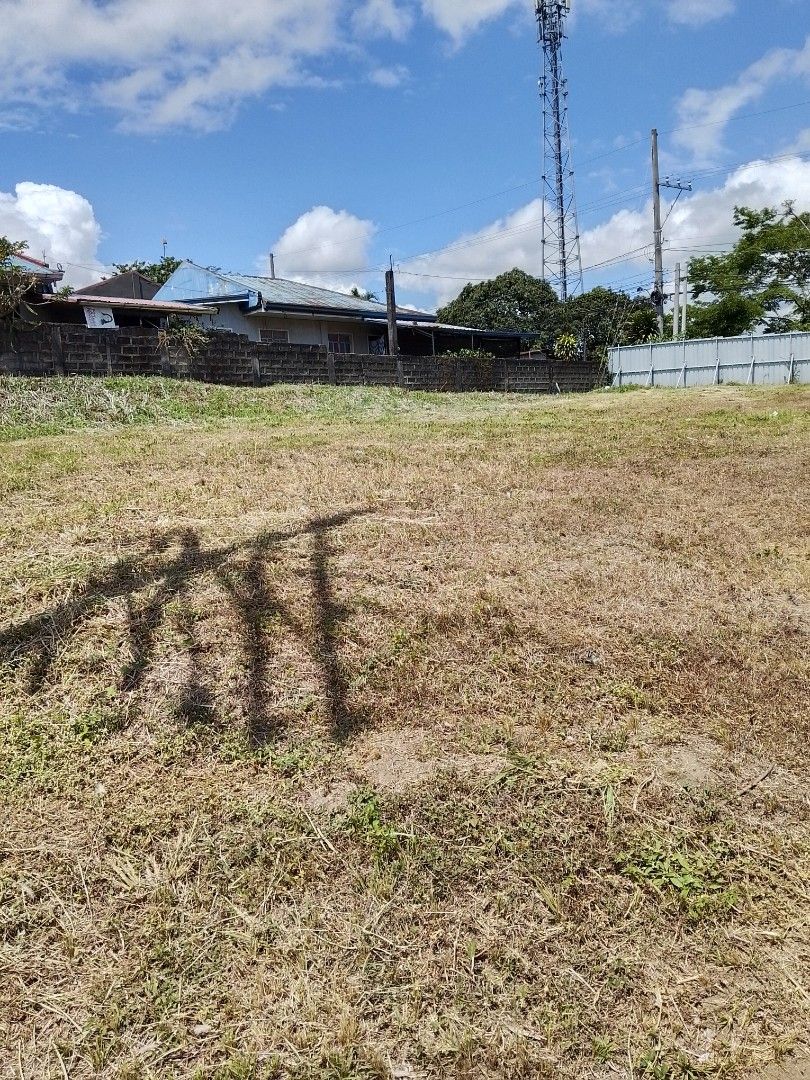 Spacious Commercial Lot in Laguna (Category: Lot) located in Manila. Submitted by alvin_legal74 (Listing ID 1427509254, Image 3). Description: Commercial Lot located in Filinvest commercial residential area in Calamba Laguna. A mixed community where you can put up your business ,office and residence in one。 A pure investment for your logistics business while enjoying the subtle conmunity in the South. Gated community for your safety and company p