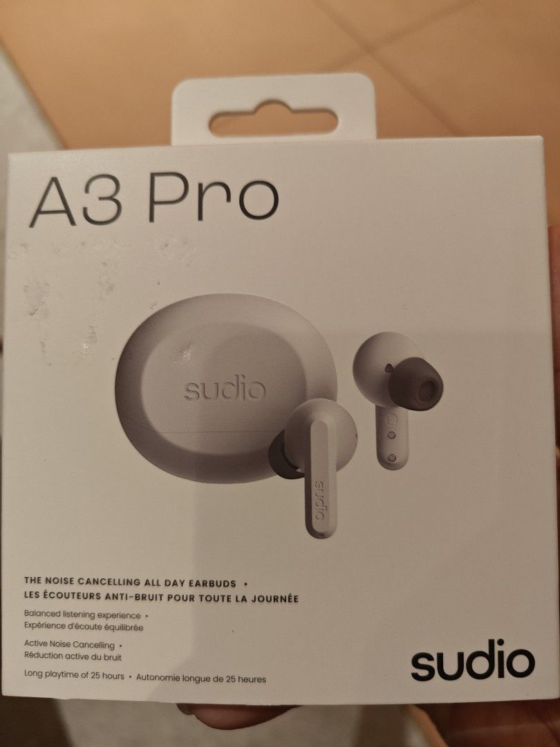 Sudio A3 Pro Earbuds - White