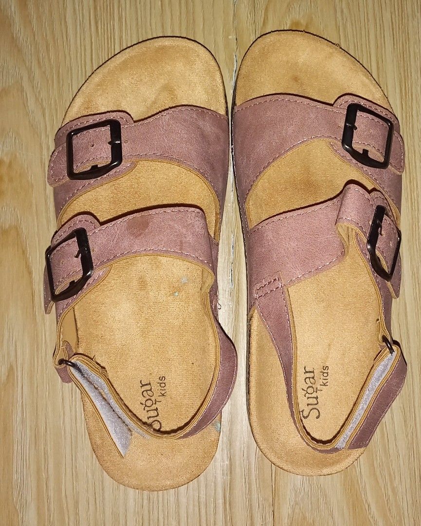 Sugar Kids Julia Sandals Pink (Category: Babies & Kids Fashion) located in Paranaque City. Submitted by hayleyspl (Listing ID 1427561503, Image 1). Description: Size 10 8-10 Y.