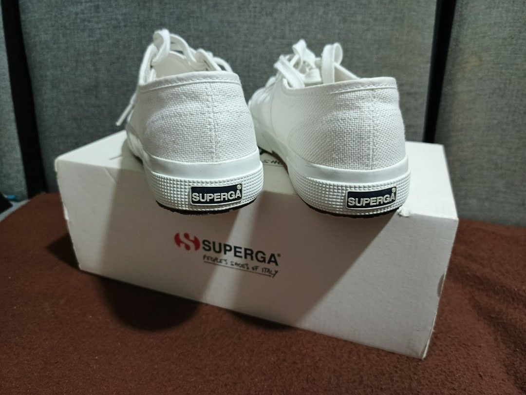 Superga COTU Classic White Sneakers (Category: Sneakers) located in Paranaque City. Submitted by ginorr (Listing ID 1427514030, Image 2). Description: Selling Superga Cotu classic Size 39 womens 1200 pesos Used twice then stored lang Normal yellowing refer to pics Sucat Paranaque location.