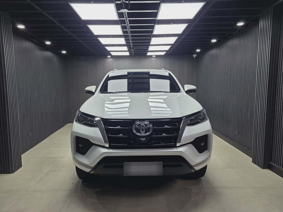 (Category: ) located in . Submitted by quality_cars (Listing ID 1427581705, Image 1). Description: .